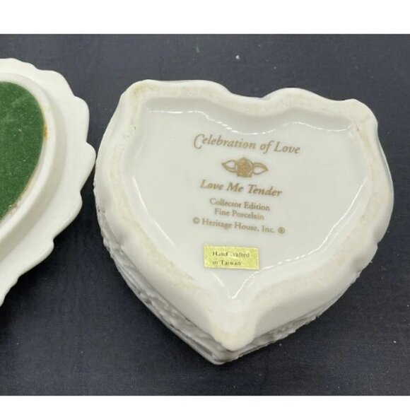 Heritage House "Celebration of Love" Porcelain Heart Shaped Music Trinket Box - Picture 6 of 6